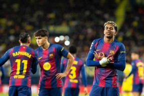 米乐m6官网-巴萨新星闪耀，领衔球队疯狂进攻