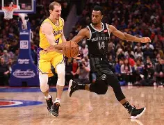 雄鹿队小将表现亮眼，为球队赢得胜利贡献力量