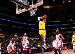 湖人遭遇连败,球队状态令人担忧英文