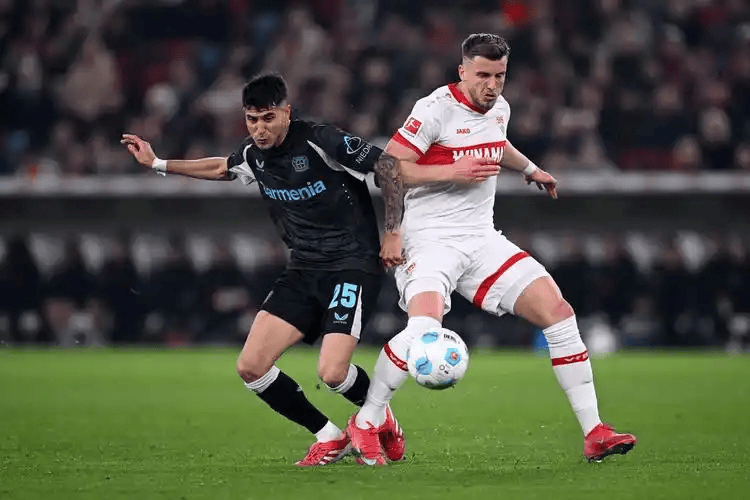 沃尔夫斯堡惊险取胜，逼平积分榜前列球队