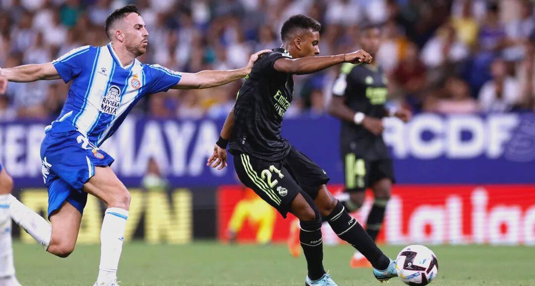 关于皇马客场获胜，小组排名大幅提升的信息